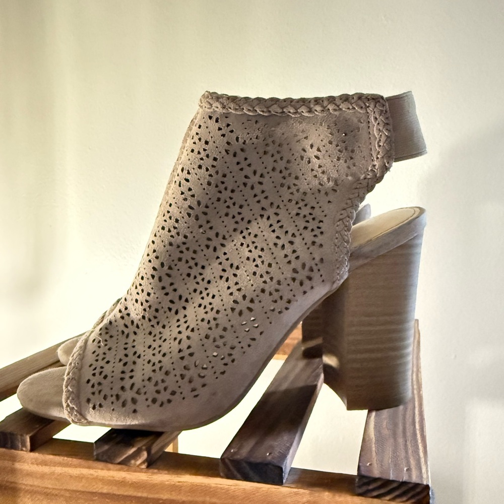 LC Lauren Conrad Taupe Heeled Boots